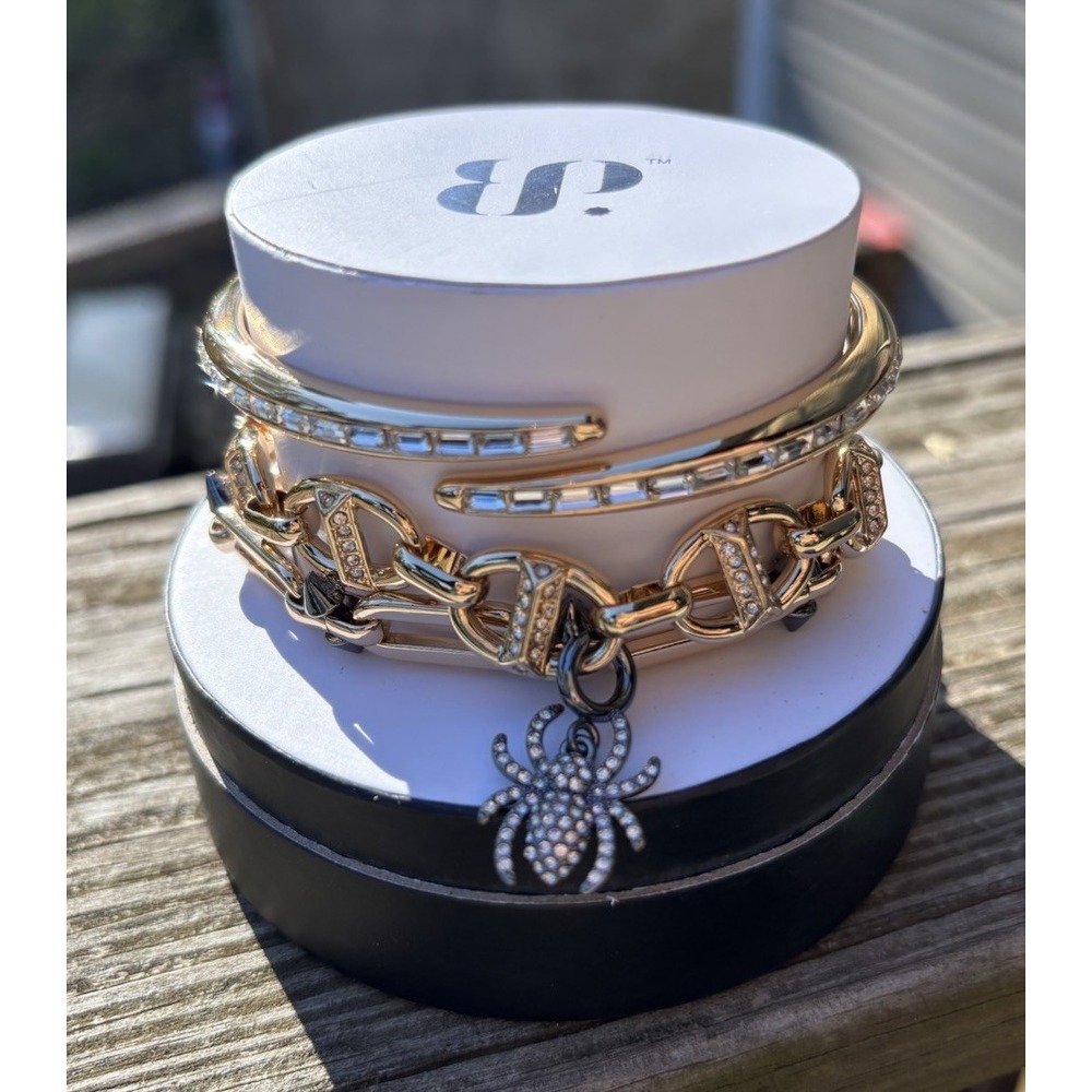 Bomb Party Halloween Stacks 25' ST95799 "Lurking In Luxury" Hematite Gold Spider - Picture 2 of 3
